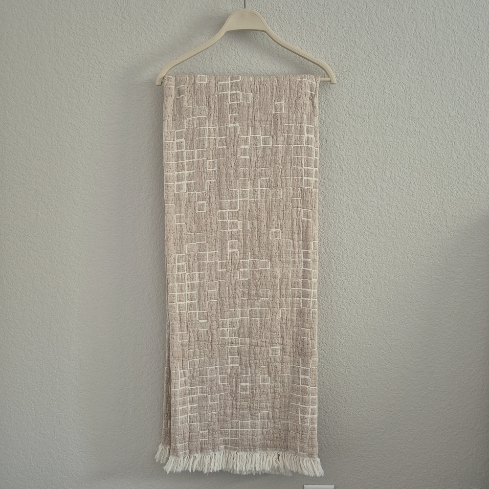 Piscatextil 100% Cotton Luxurious Cream and Tan Textured cozy Throw Blanket